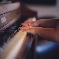 Why Personalized One-on-One Instruction is the Best Approach to Music Lessons