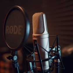 The Future of Music Streaming: Technology, Trends, and Live Experiences